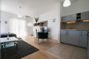 Brattia Studio Apartment